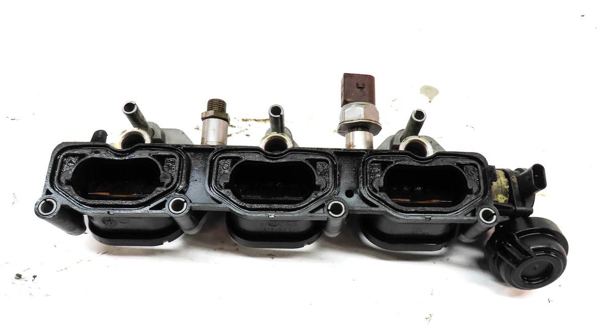 Thumbnail 8: 11-18 PORSCHE CAYENNE PANAMERA (958 970) 3.0L LEFT & RIGHT LOWER INTAKE MANIFOLD