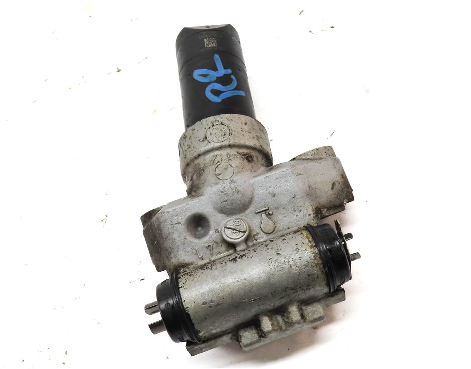 Thumbnail 3: 2011 PORSCHE CAYENNE S HYBRID (958) REAR RIGHT PARKING BRAKE ACTUATOR MOTOR