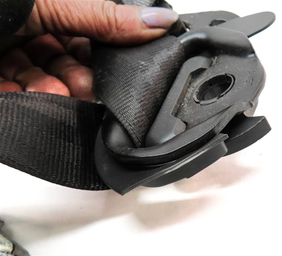 Thumbnail 6: 2011 PORSCHE CAYENNE S HYBRID (958) REAR RIGHT SEAT SEATBELT RETRACTOR (BLACK)