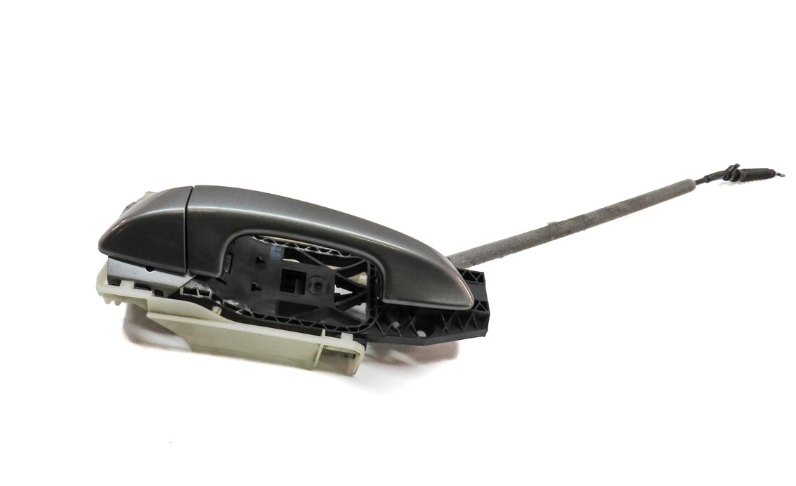 Thumbnail 2: 2011-2018 PORSCHE CAYENNE (958) FRONT LEFT DRIVER EXTERIOR DOOR HANDLE (Gray)