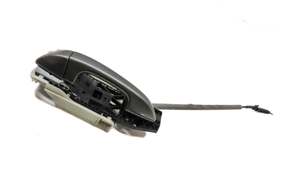Thumbnail 3: 2011-2018 PORSCHE CAYENNE (958) FRONT LEFT DRIVER EXTERIOR DOOR HANDLE (Gray)