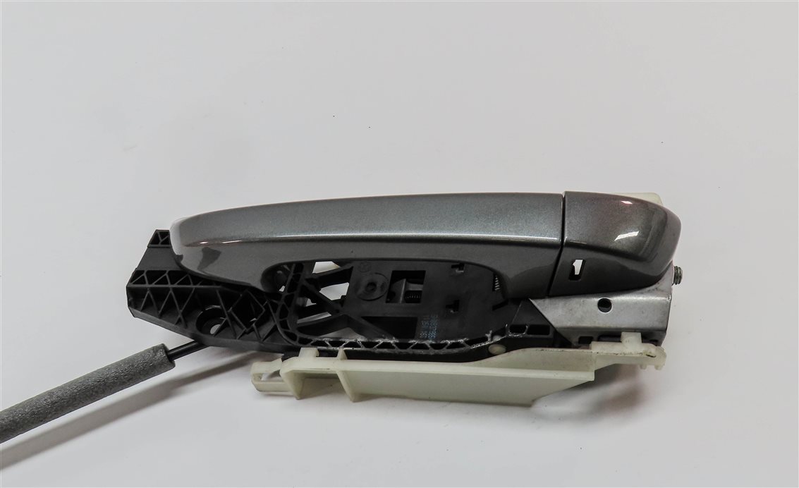 Thumbnail 4: 2011-2018 PORSCHE CAYENNE (958) FRONT LEFT DRIVER EXTERIOR DOOR HANDLE (Gray)