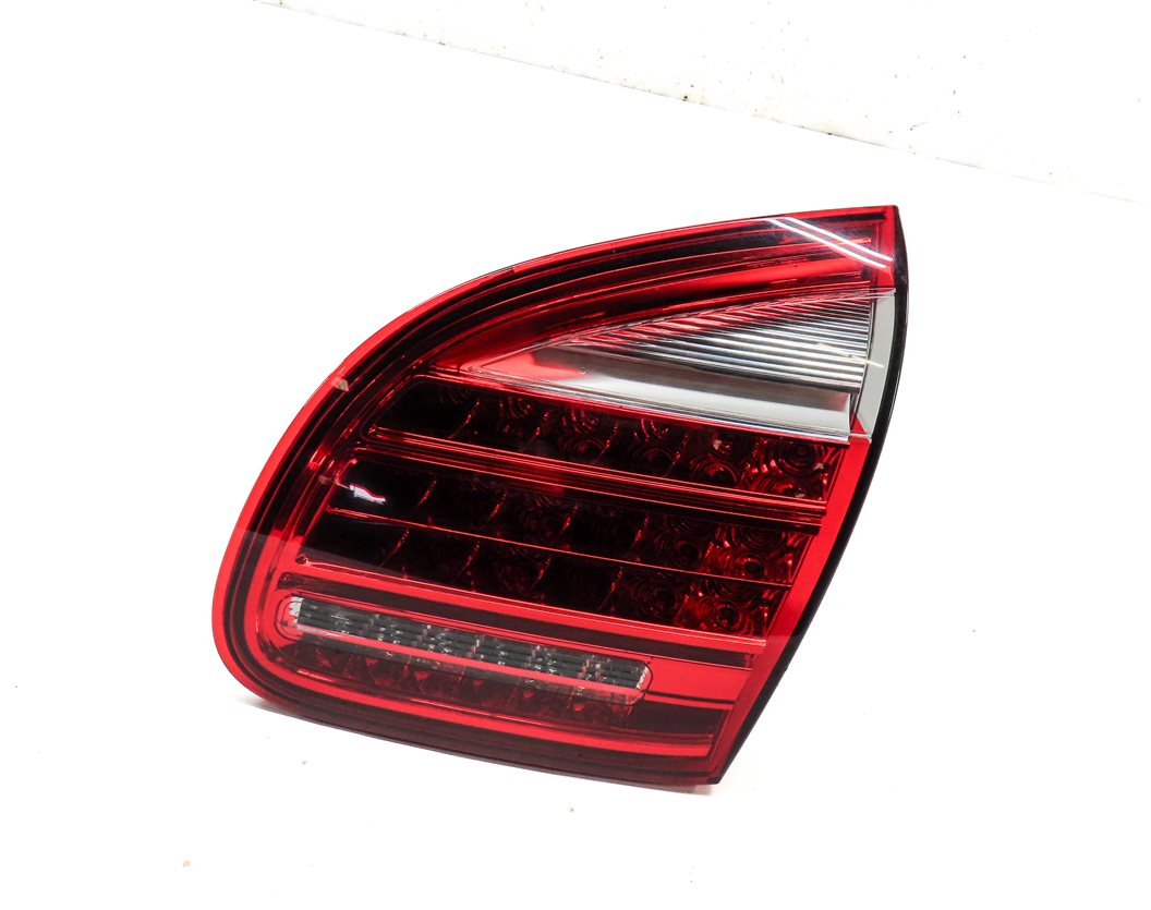2011-2014 PORSCHE CAYENNE (958) RIGHT PASSENGER INNER TAILLIGHT LIGHT LAMP