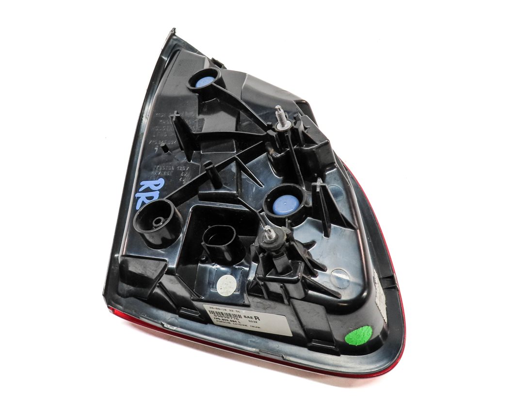 Thumbnail 4: 2011-2014 PORSCHE CAYENNE (958) RIGHT PASSENGER INNER TAILLIGHT LIGHT LAMP