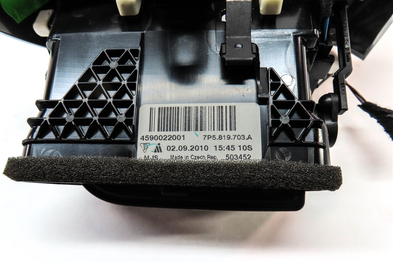 Thumbnail 6: 2011 PORSCHE CAYENNE HYBRID (958) FRONT LEFT DRIVER DASH HVAC AC HEATER AIR VENT