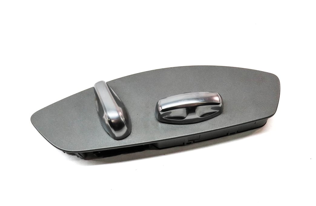 Thumbnail 3: 2011 PORSCHE CAYENNE HYBRID (958) FRONT RIGHT PASSENGER SEAT ADJUST SWITCH