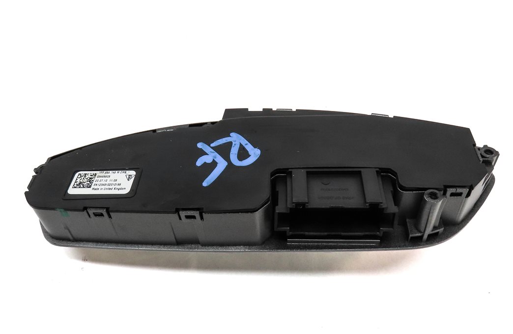 Thumbnail 5: 2011 PORSCHE CAYENNE HYBRID (958) FRONT RIGHT PASSENGER SEAT ADJUST SWITCH
