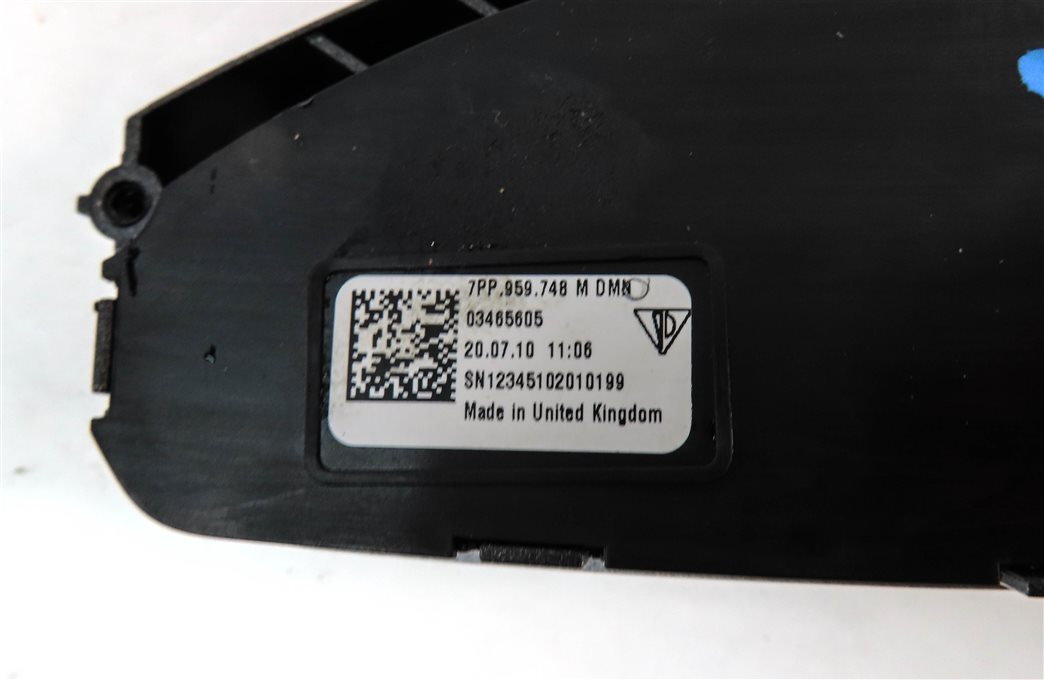 Thumbnail 6: 2011 PORSCHE CAYENNE HYBRID (958) FRONT RIGHT PASSENGER SEAT ADJUST SWITCH