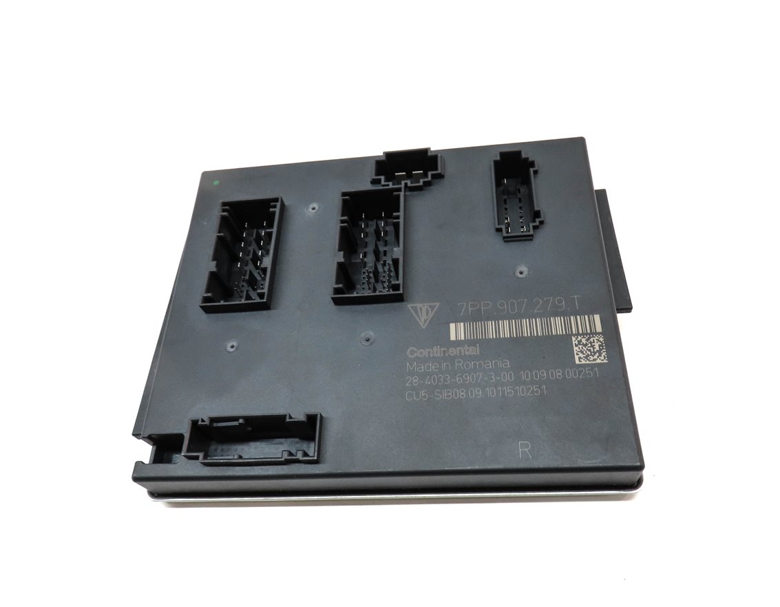 Thumbnail 2: 2011 PORSCHE CAYENNE (958) REAR SECTION BODY CONTROL MODULE COMPUTER BCM