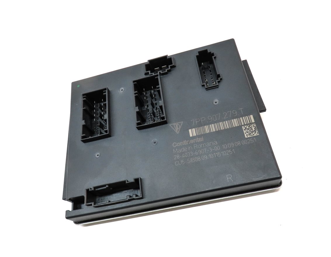 Thumbnail 3: 2011 PORSCHE CAYENNE (958) REAR SECTION BODY CONTROL MODULE COMPUTER BCM