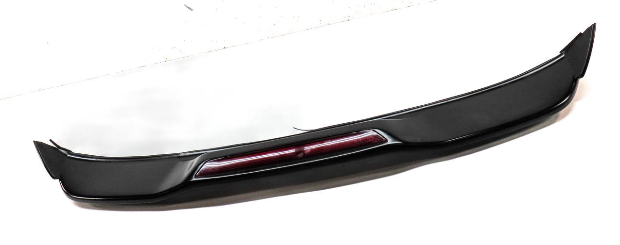 Thumbnail 3: 2011-2014 PORSCHE CAYENNE (958) REAR SPOILER WING TRIM BEZEL w/ 3rd BRAKE LIGHT
