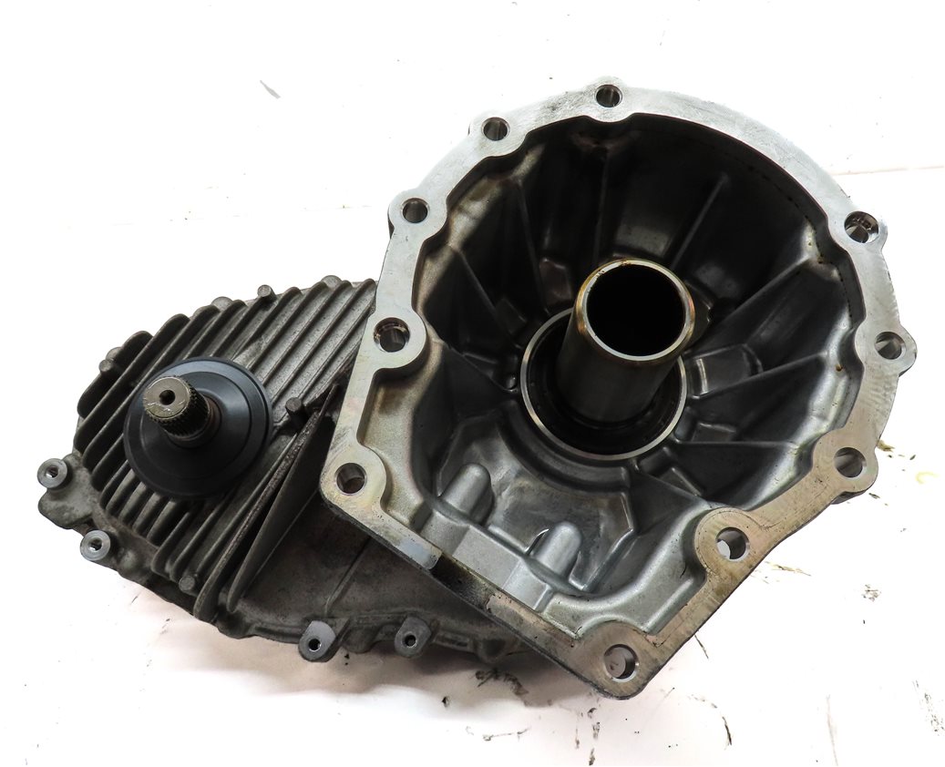 Thumbnail 2: 2011-2018 PORSCHE CAYENNE (958) 3.0L ENGINE FRONT TRANSFER CASE ASSEMBLY