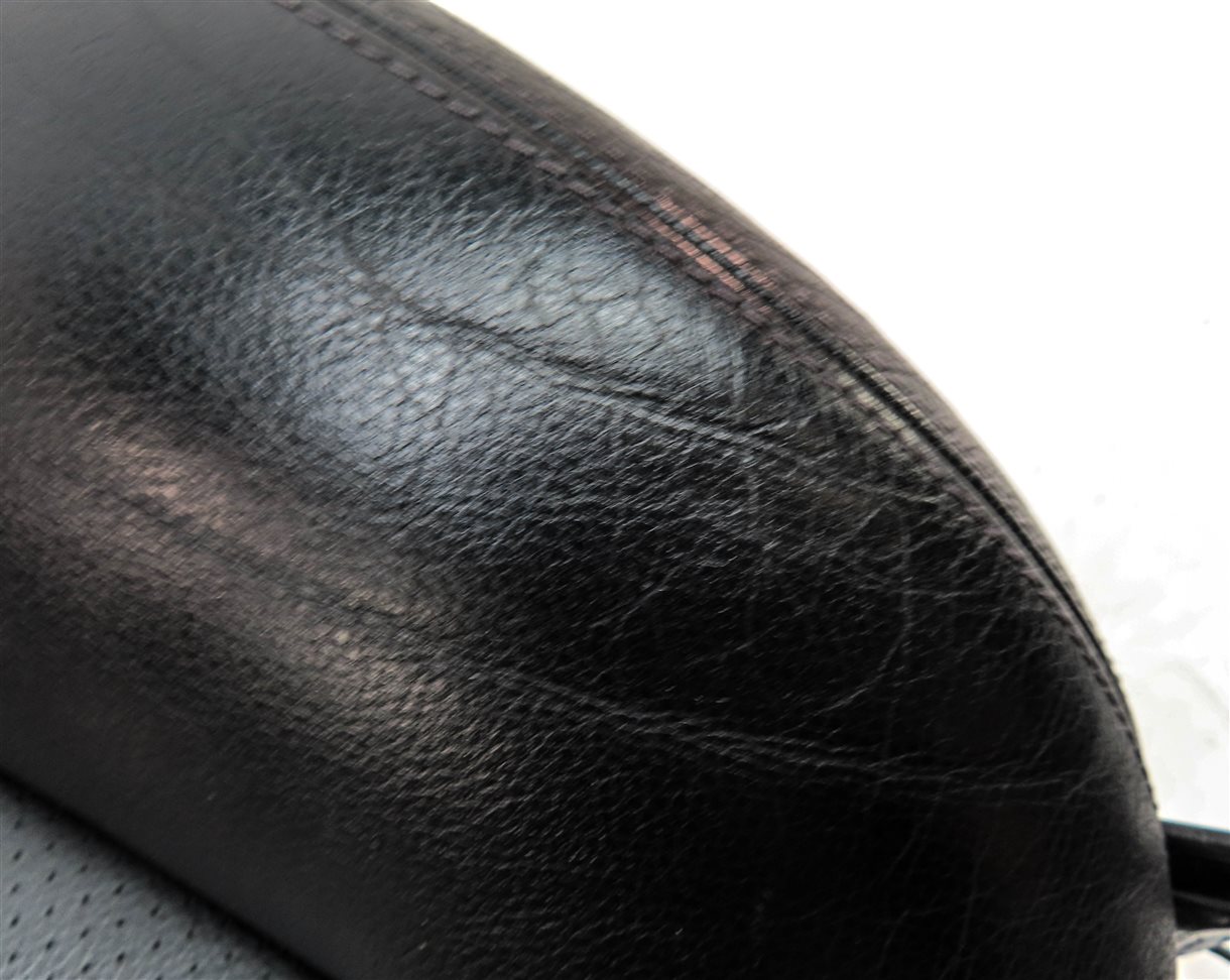 Thumbnail 8: 2011 PORSCHE CAYENNE HYBRID (958) FRONT LEFT UPPER HEATED SEAT CUSHION (Black)