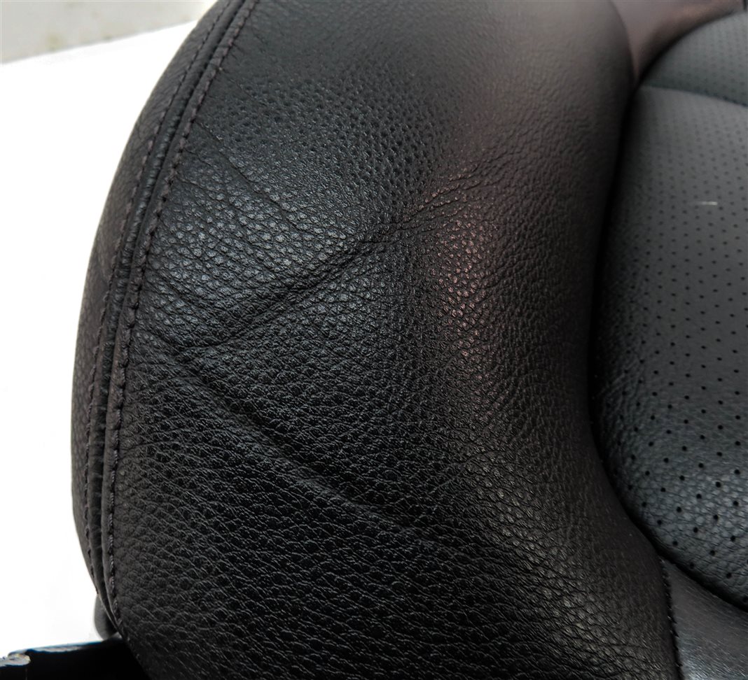 Thumbnail 7: 2011 PORSCHE CAYENNE HYBRID (958) FRONT RIGHT UPPER HEATED SEAT CUSHION (Black)