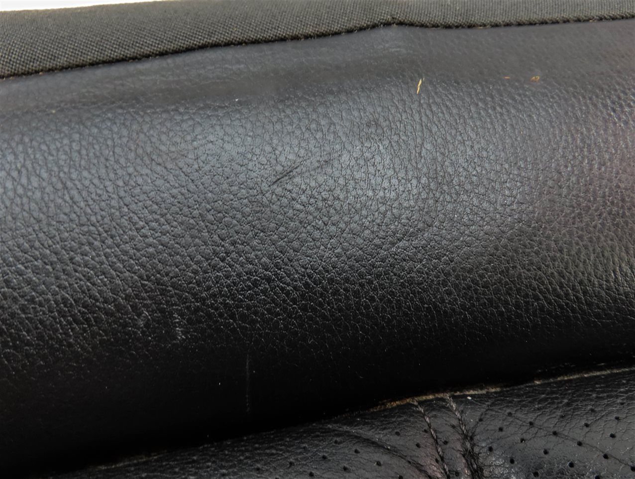 Thumbnail 10: 2011 PORSCHE CAYENNE HYBRID (958) FRONT RIGHT LOWER HEATED SEAT CUSHION (Black)