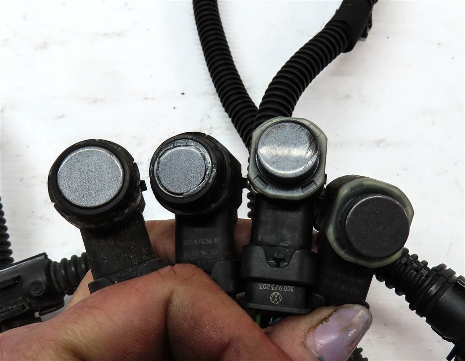 Thumbnail 5: 2011 PORSCHE CAYENNE (958) REAR PARK ASSIST PDC SENSOR SET 4 (Gray) & HARNESS
