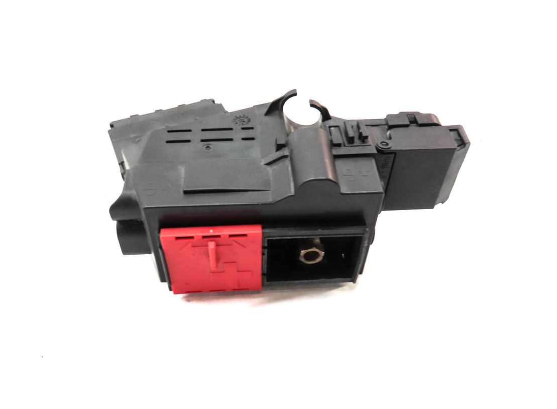 2013 MERCEDES GL350 (X166) RELAY POWER JUNCTION JUMP BOX TERMINAL POST