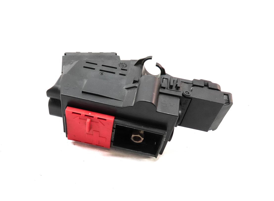 Thumbnail 2: 2013 MERCEDES GL350 (X166) RELAY POWER JUNCTION JUMP BOX TERMINAL POST