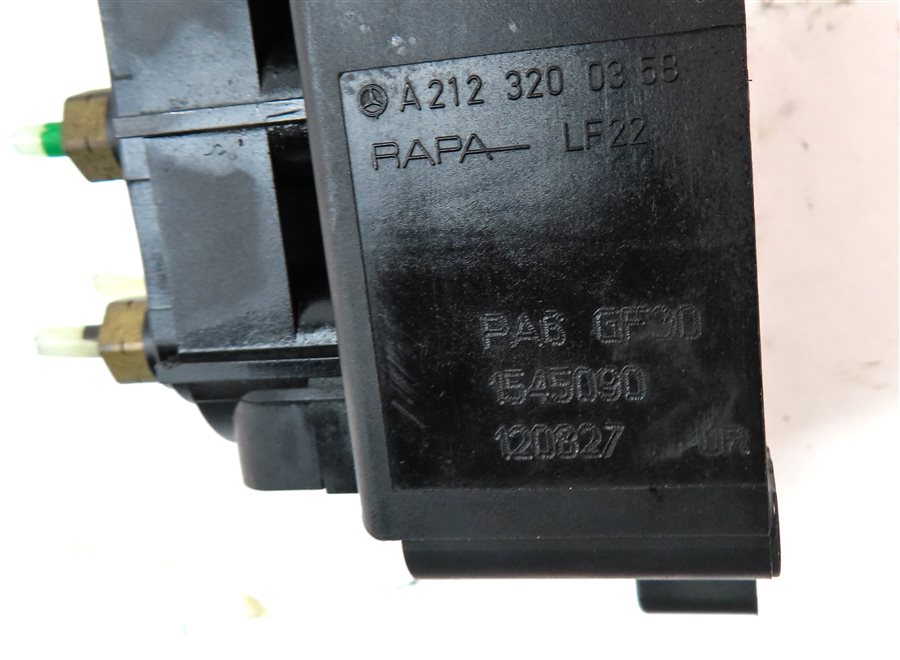 Thumbnail 6: 2013 MERCEDES GL350 (X166) AIR RIDE SUSPENSION AIR TRANSFER VALVE BLOCK