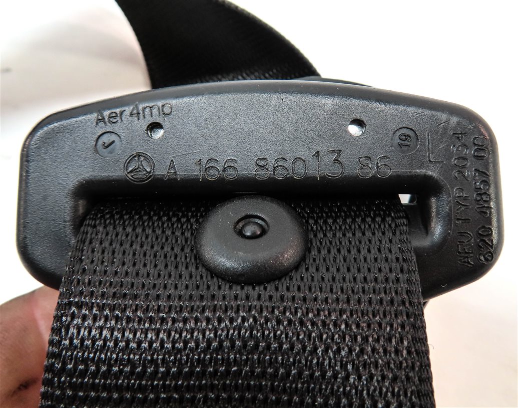 Thumbnail 5: 2013 MERCEDES GL350 X166 REAR LEFT 2ND ROW SEAT BELT SEATBELT RETRACTOR (Black)