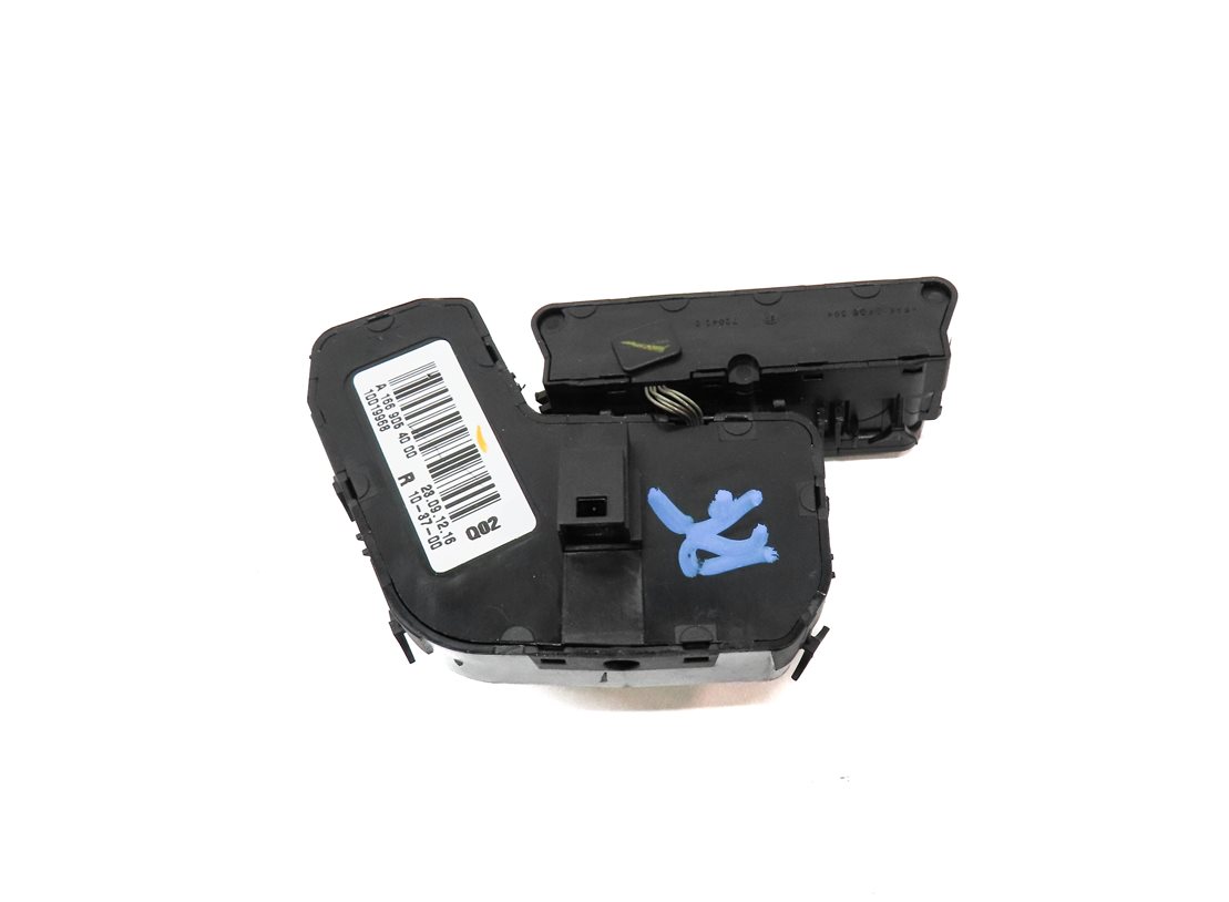 Thumbnail 5: 2013 MERCEDES GL350 (X166) FRONT RIGHT PASSENGER SEAT ADJUST SWITCH w/ MEMORY