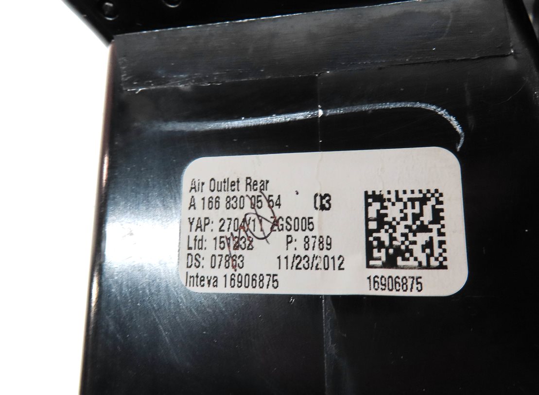 Thumbnail 7: 2013 MERCEDES GL350 (X166) REAR CENTER CONSOLE HVAC AC HEATER AIR VENT (BLACK)