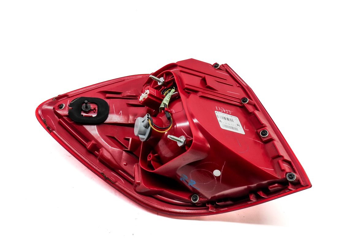 Thumbnail 5: 13-16 MERCEDES GL350 GL450 GL550 (X166) RIGHT REAR TAILLIGHT BRAKE LIGHT LAMP
