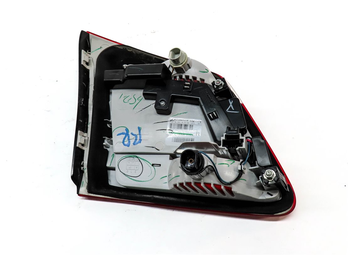 Thumbnail 5: 13-16 MERCEDES GL350 GL450 GL550 (X166) RIGHT REAR INNER TAILLIGHT LIGHT LAMP