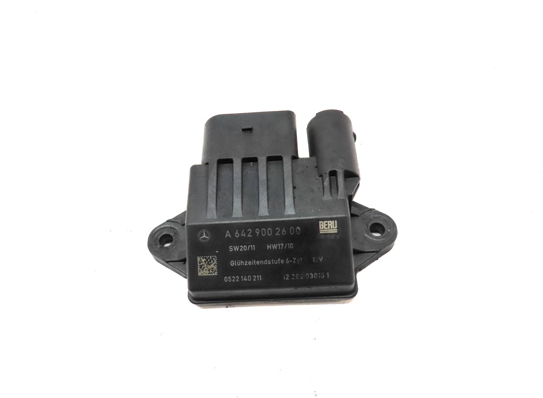 Thumbnail 2: 07-13 MERCEDES E320 E350 GL350 ML350 S350 R320 R350 - DIESEL GLOW PLUG MODULE