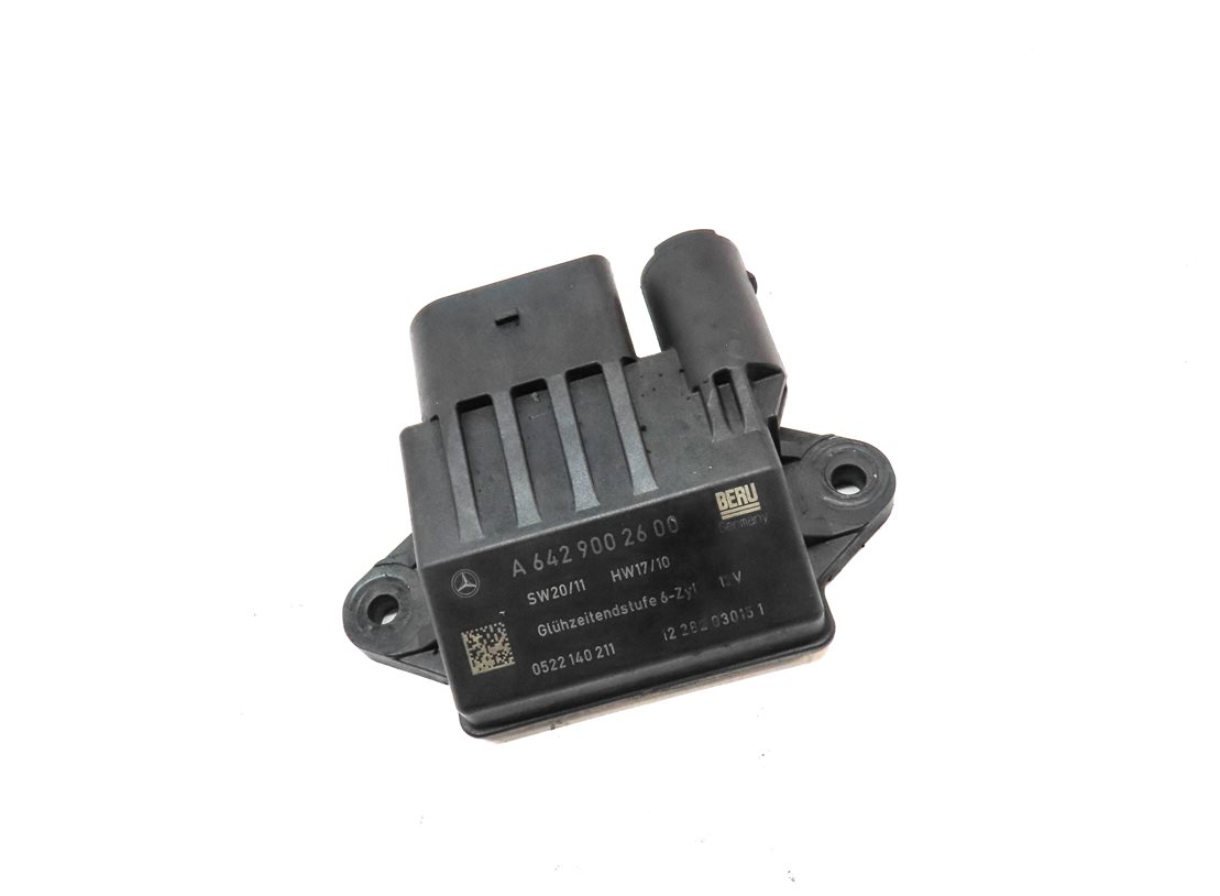 Thumbnail 3: 07-13 MERCEDES E320 E350 GL350 ML350 S350 R320 R350 - DIESEL GLOW PLUG MODULE