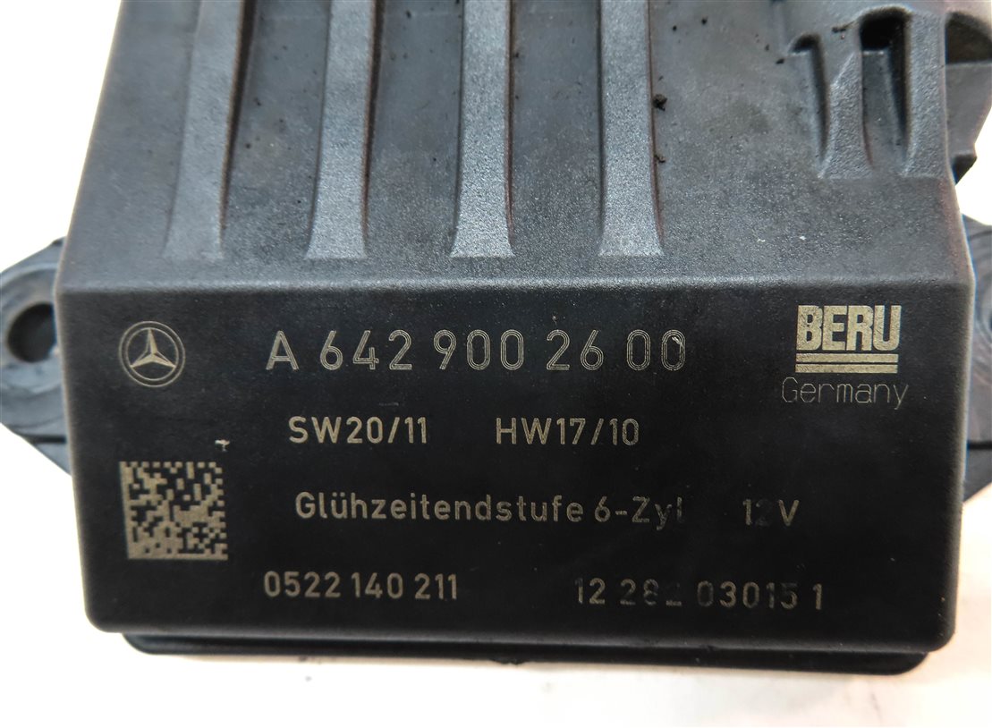 Thumbnail 4: 07-13 MERCEDES E320 E350 GL350 ML350 S350 R320 R350 - DIESEL GLOW PLUG MODULE