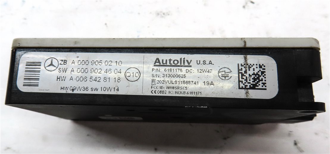 Thumbnail 4: 2013 MERCEDES GL350 (X166) REAR RIGHT BLIND SPOT RADAR DISTANCE SENSOR MODULE