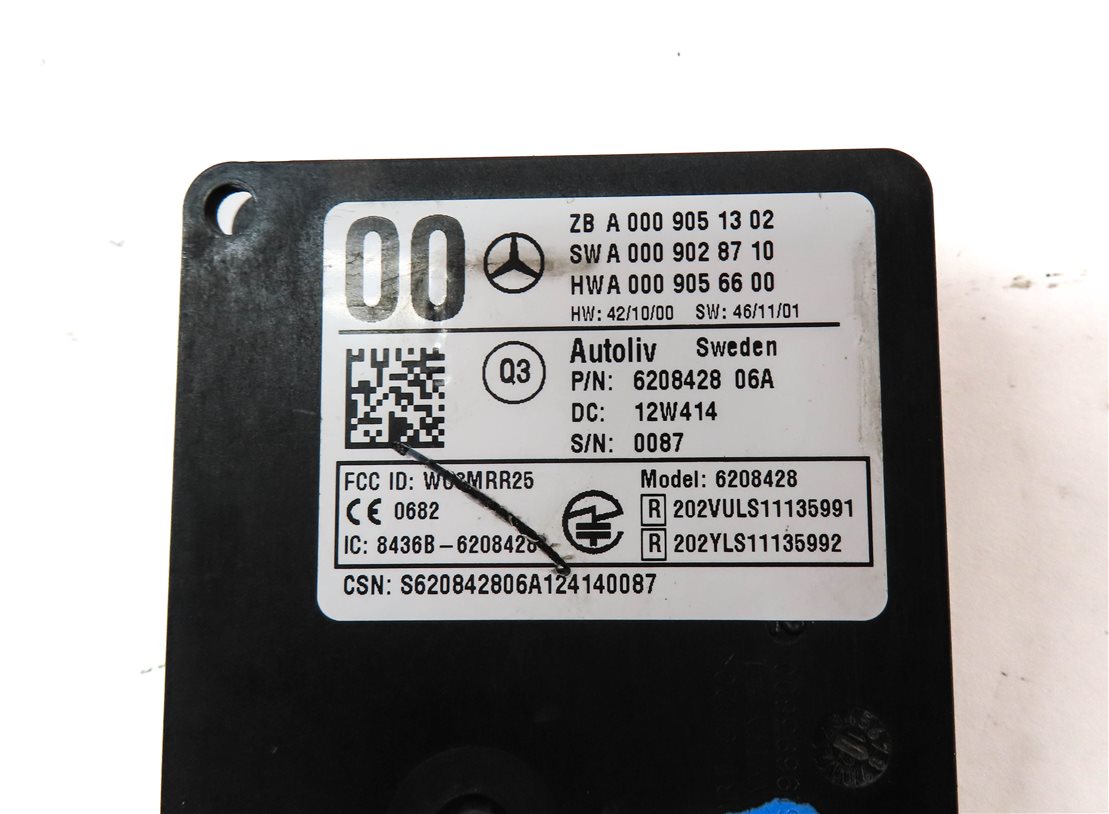 Thumbnail 4: 2013 MERCEDES GL350 (X166) FRONT COLLISSION AVOIDANCE RADAR DISTANCE SENSOR
