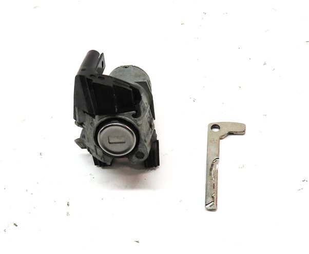 Thumbnail 2: 2013 MERCEDES GL350 (X166) FRONT LEFT DRIVER DOOR LOCK CYLINDER w/ SKELETON KEY