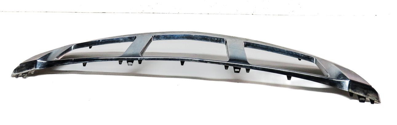 Thumbnail 4: 2013 MERCEDES GL350 (X166) FRONT LOWER BUMPER CHROME TRIM PANEL