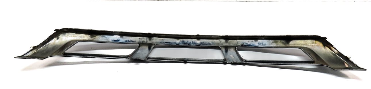 Thumbnail 6: 2013 MERCEDES GL350 (X166) FRONT LOWER BUMPER CHROME TRIM PANEL