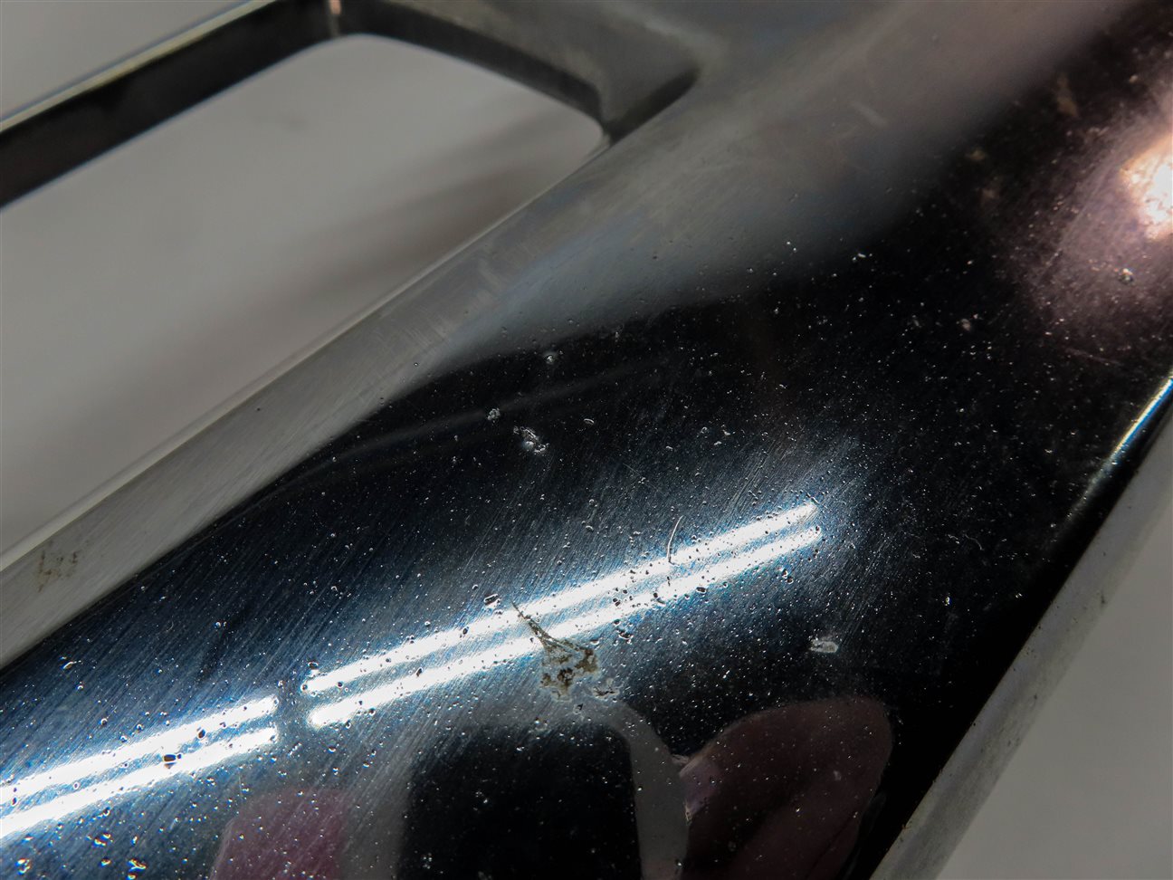 Thumbnail 8: 2013 MERCEDES GL350 (X166) FRONT LOWER BUMPER CHROME TRIM PANEL