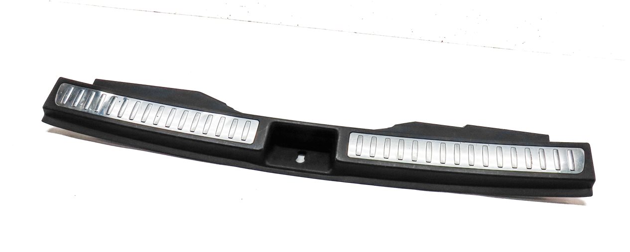 2013 MERCEDES GL350 (X166) REAR HATCH TRUNK SILL COVER TRIM PANEL SCUFF PLATE