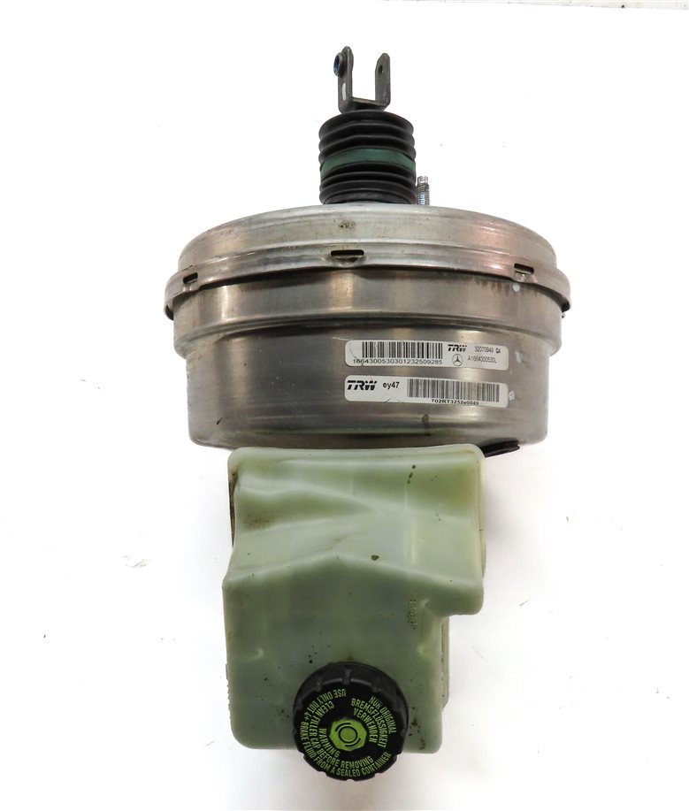 Thumbnail 5: 13-19 ML GLE GL GLS (W166 X166) BRAKE BOOSTER w/ MASTER CYLINDER & RESERVOIR