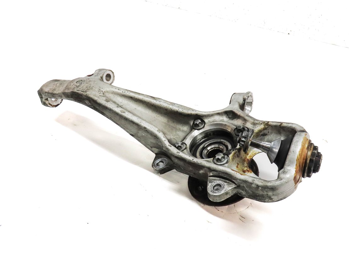 12-19 MERCEDES GL350 GL550 ML350 ML550 (W166 X166) LEFT FRONT SPINDLE KNUCKLE