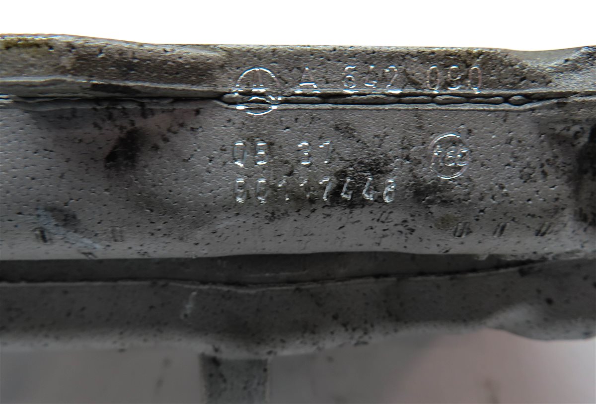 Thumbnail 7: 09-17 MERCEDES GL320 GL350 ML320 ML350 E350 3.0L DIESEL - RIGHT INTAKE MANIFOLD