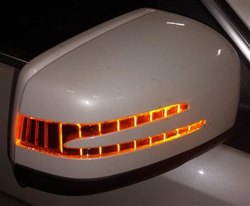 Thumbnail 2: 2013-2016 MERCEDES GL350 GL450 GL550 (X166) RIGHT CAMERA DOOR MIRROR (White)