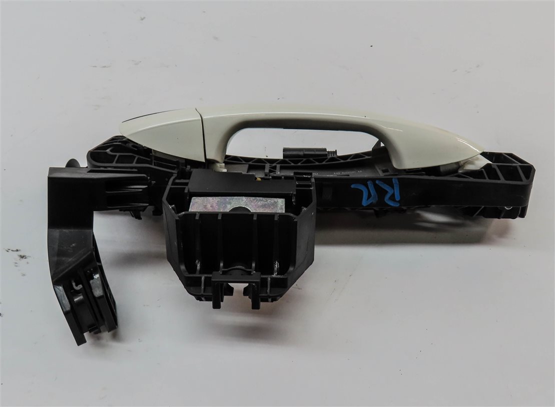 Thumbnail 4: 08-16 MERCEDES C E GL ML CLASS FRONT or REAR RIGHT KEYLESS DOOR HANDLE (White)
