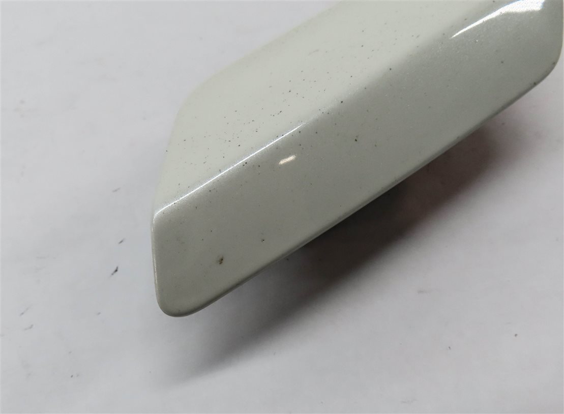 Thumbnail 6: 2013 MERCEDES GL350 (X166) FRONT LEFT HEADLIGHT WASHER COVER TRIM (White)