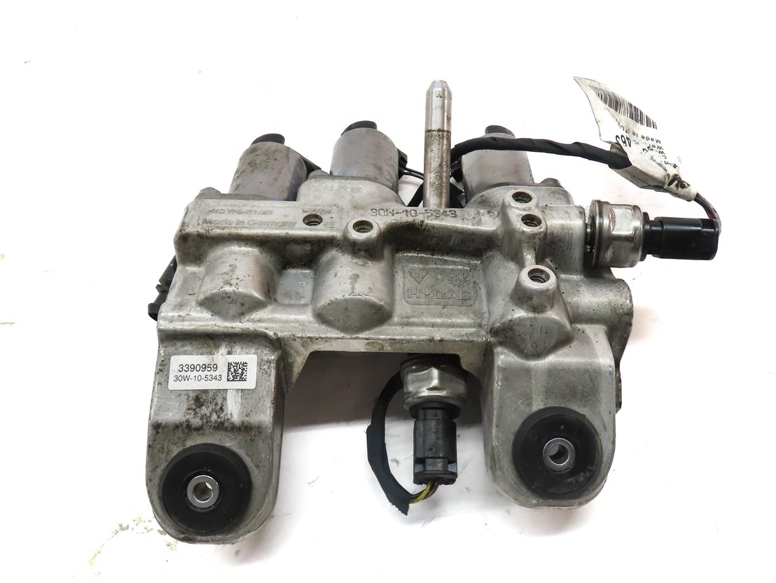 Thumbnail 5: 2011 PORSCHE CAYENNE (958) SUSPENSION SELF LEVELING LEVEL VALVE BLOCK
