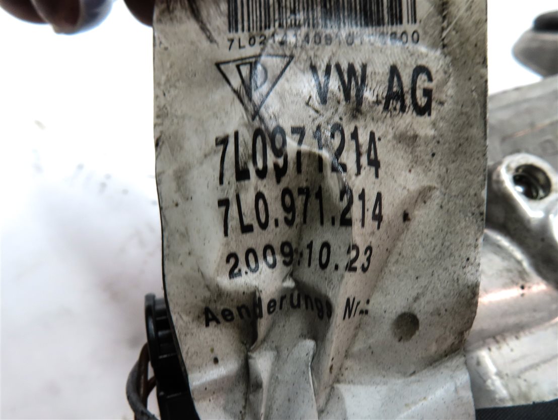Thumbnail 7: 2011 PORSCHE CAYENNE (958) SUSPENSION SELF LEVELING LEVEL VALVE BLOCK