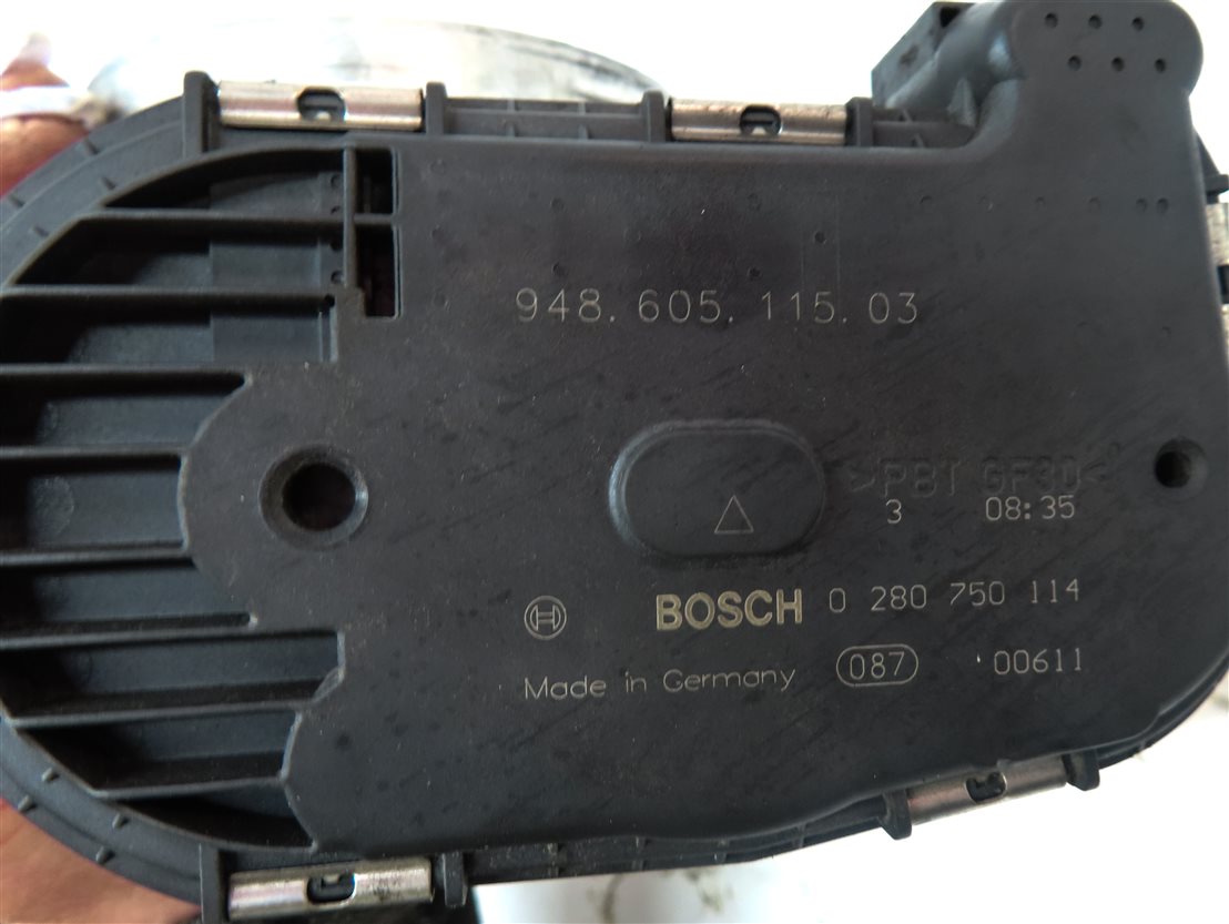 Thumbnail 6: 03-16 PORSCHE CAYENNE PANAMERA (955 957 970 G1) 4.5L / 4.8L ENGINE THROTTLE BODY