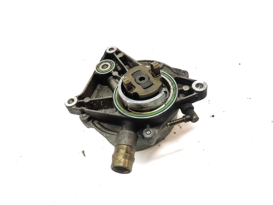Thumbnail 2: 2011 PORSCHE CAYENNE (958) 4.8L (M48.52) TURBO ENGINE BRAKE VACUUM PUMP