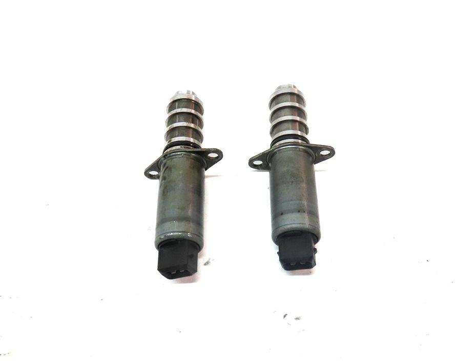 Thumbnail 2: 2011 PORSCHE CAYENNE (958) 4.8L (M48.52) TURBO ENGINE VVT SOLENOID SET 2
