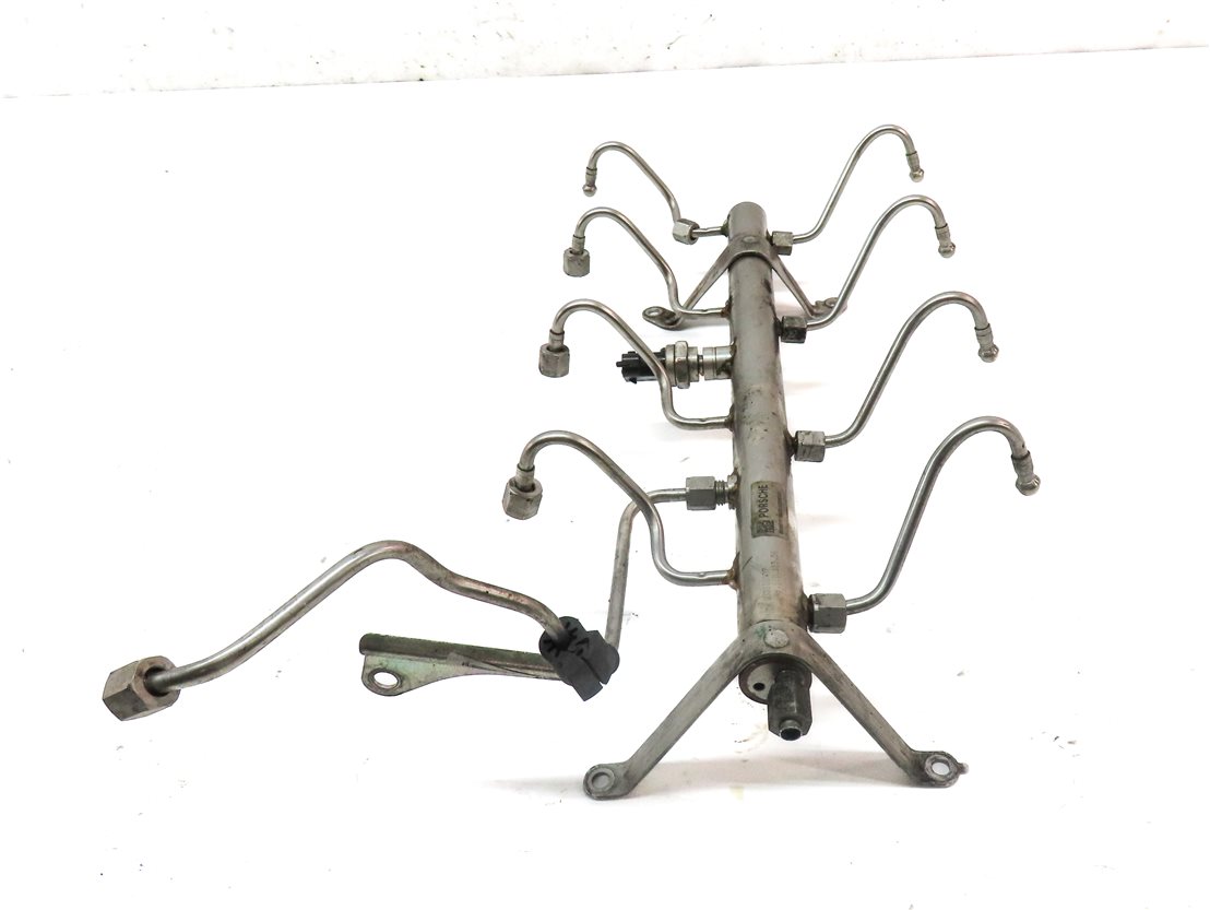 Thumbnail 4: 2011 PORSCHE CAYENNE (958) 4.8L (M48.52) TURBO ENGINE FUEL RAIL w/ LINES